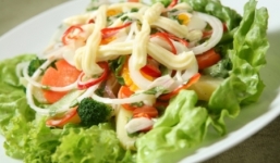 Cách làm salad trộn thơm ngon đơn giản nhất